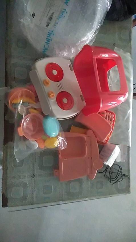 Giao hàng sai, không đúng với mẫu mã. Quá thất vọng về tiki, tôi đề nghị trả hàng, hoặc đổi hàng đúng với cái tôi đặt. Mong Tiki giải quyết.