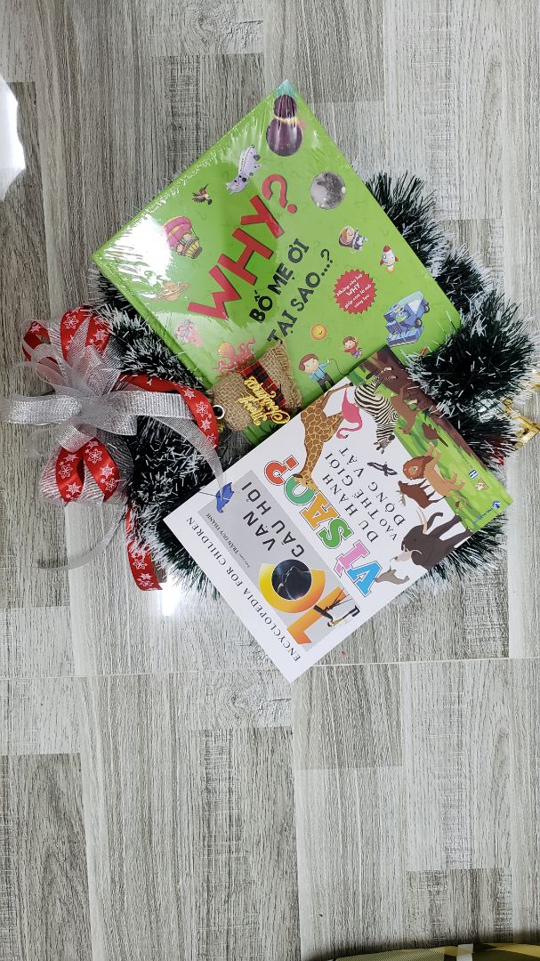 Sách hay. ba mẹ đang mua thêm cho đr bộ cho bé. ba mẹ có thể tương tác với bé qua hình ảnh. thời gian cùng con thêm nhiều thú vị