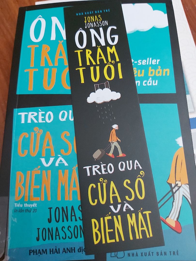 Thật ra, mình mua sách của tiki rất nhiều rồi, nhưng mà gần đây, sách giao về cực nát luôn, quyển trên là mình phải dùng băng dính dán vào, không chứ nhìn nó thảm lắm!!
Về nội dung, best-seller thì không cần phải bàn rồi, cho tạm 3 sao...(lần đầu tiên đánh giá 3 sao cho tiki...)