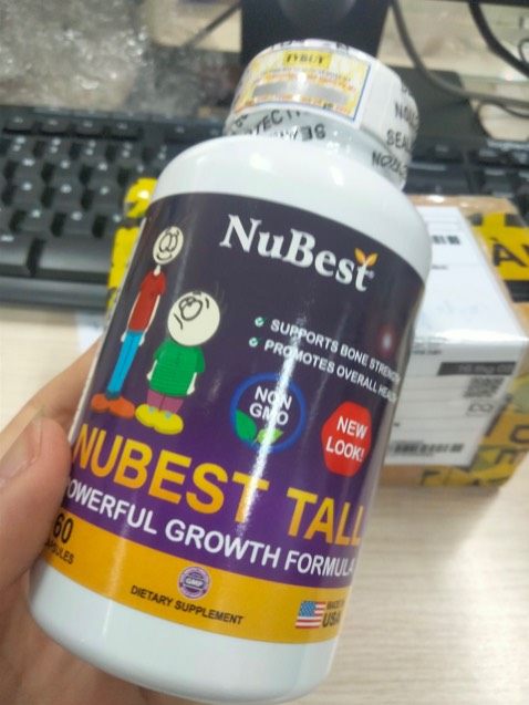 Con mình từng bổ sung canxi nhưng thời gian đó rất tệ, cứ táo bón liên tục. Sau này đi khám thì được BS khuyên dùng canxi nano nên mình tin chọn NuBest Tall. Loại này có cả thảo dược giúp chăm sóc sức khỏe và giấc ngủ nữa. Cũng may con uống nửa năm nay mà không bị gì, chiều cao còn tăng thêm 4cm.