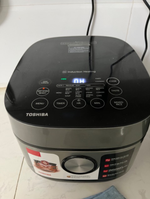 Đã đặt mua. Nồi được giao đúng mô tả, giao hàng đúng lịch. Chất lượng nồi tốt, nấu cơm thành phẩm ngon.