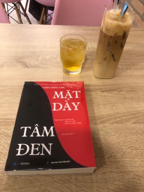 Nếu chỉ được phép đọc 3 quyển sách duy nhất trong đời tôi sẽ để xuất cho bạn quyển sách này. Đó là những gì tôi muốn nói về nó