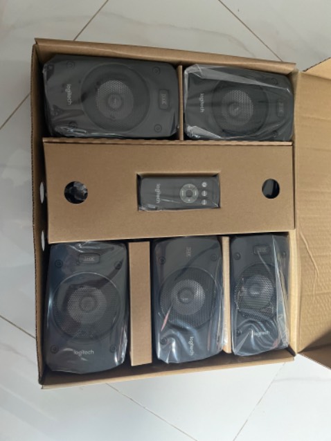 Bass sâu. Âm thanh sắc nét. Đắc sắc. Dễ lắp đặt vận hành. Giao hàng nhanh chóng. Hỗ trợ nhiệt tình.