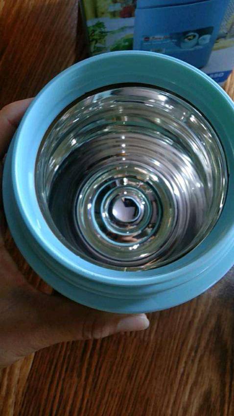 Bình đúng Chuân rang đong hàng chát lương nên mua mình chưa tét thử giữ nhiet dduoc bao lâu  nhưng bình đep lam mình rát thích