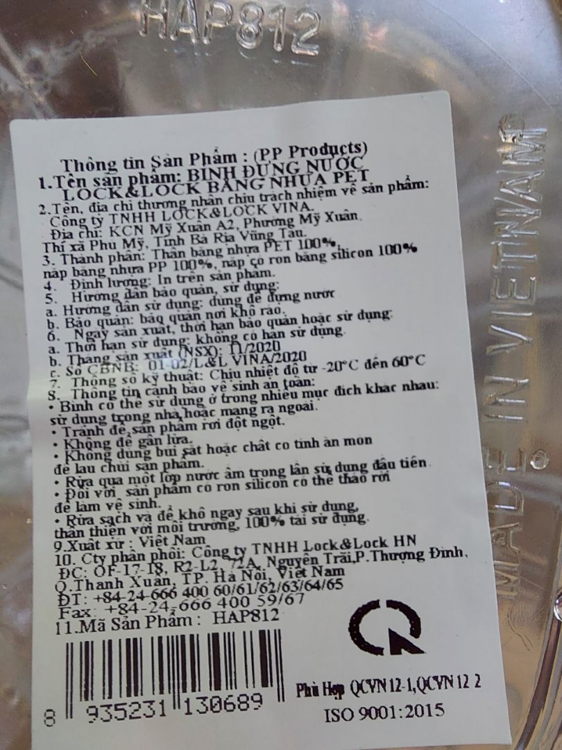 Giao hàng rất nhanh, mới đặt hôm trước, hệ thống báo đầu tuần mới giao hàng nhưng ngày hôm sau đã nhận đc hàng. Đóng gói chắc chắn, ko bị lỗi vỡ nứt bình, 3 bình đều có dung tích 1,5l, nhựa trong suốt, đẹp, cầm chắc chắn, phù hợp với khay chứa ở cửa tủ lạnh. Tuy nhiên, cần lưu ý với mọi người là ko nên để bình nằm trong tủ lạnh mà phải để đứng lên vì nắp bình hở, bị rỉ nước...
