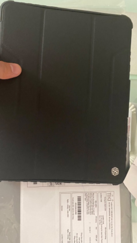 Đặt màu xám giao màu đen, kỳ quá

Shop xem đổi lại được ko?