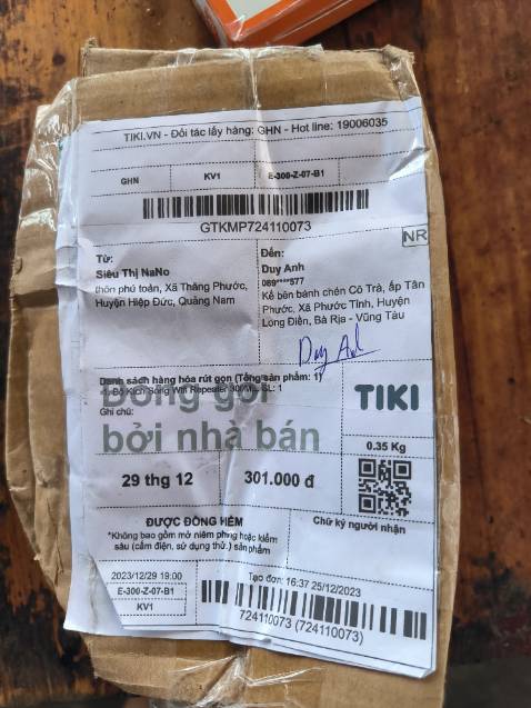 *** đảo, mua bộ kích sóng wifi nhưng khi giao lại ra sản phẩm khác. Gọi cho bên hỗ trợ khách hàng còn dụ ng mua, mua tiếp sản phẩm khác. Trả hàng lỗi xong vẫn chưa thấy tiền đâu. Còn khoá luôn cả tin nhắn