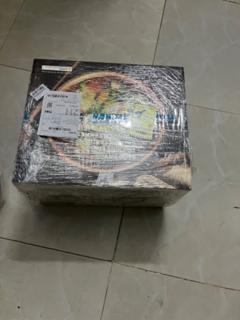 Mua của tiki trading được 1 cái là yên tâm về chất lượng và tốc độ giao hàng, mua 7h sáng thì tới 9h là giao luôn, nồi dày và chất lượng