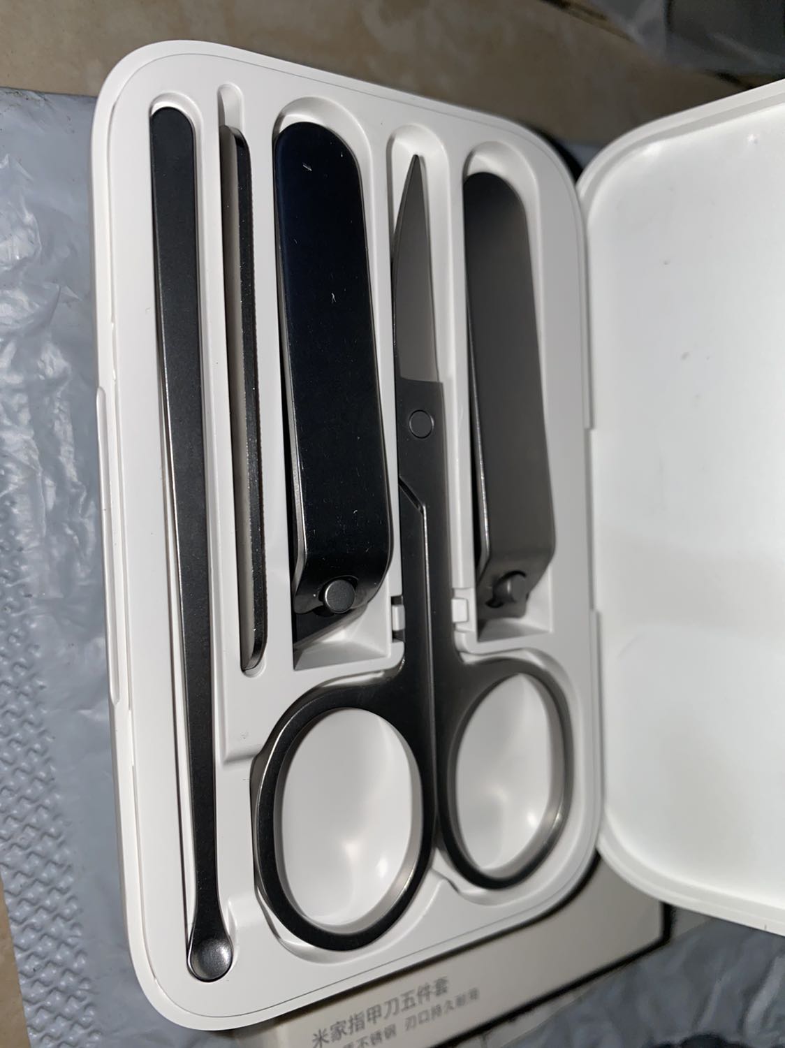 Đóng gói gọn gàng. Sản phẩm nhìn sắc nét, tạo cảm giác chất lượng ổn. Chưa dùng nên chưa vote cao nhất được. Tóm lại là nhìn rất ổn