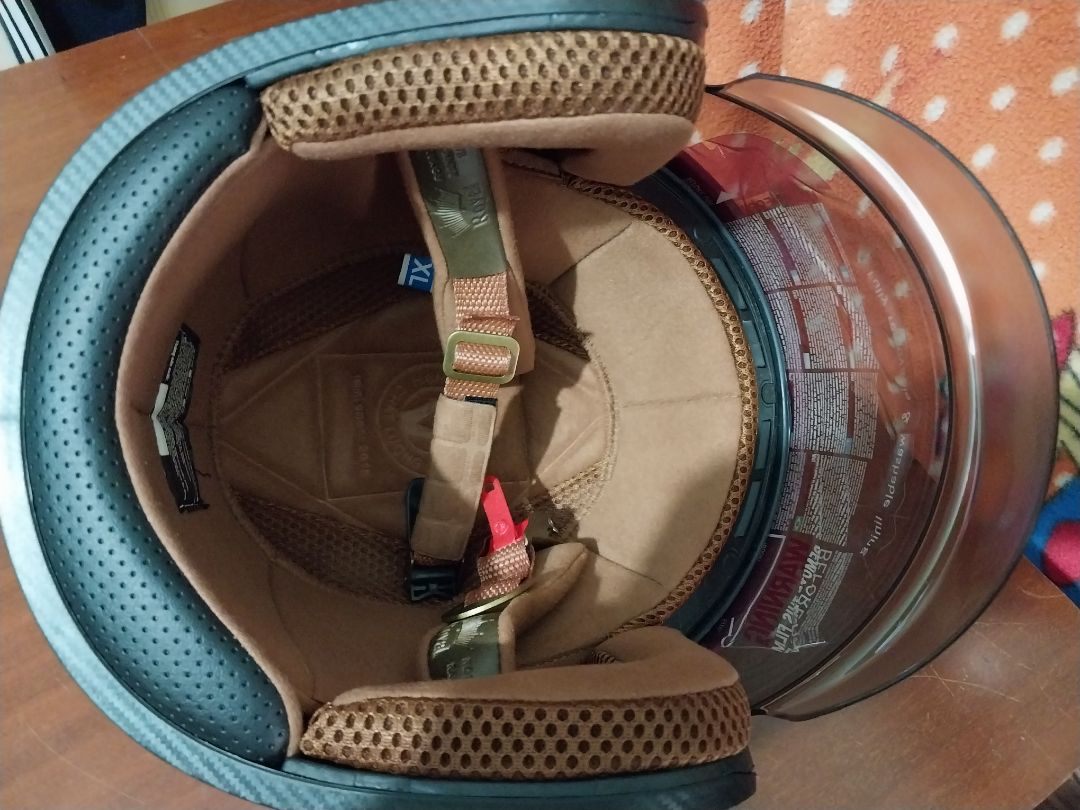 Giao hàng thân thiện. Sản phẩm đúng như quảng cáo. Rất tuyệt vời 👍