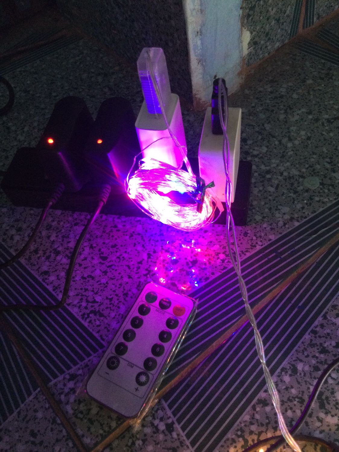 HÀNG ĐẸP, CHẤT LƯỢNG, SỬ DỤNG RẤT TÔT, ĐÈN CHIẾU ĐẸP