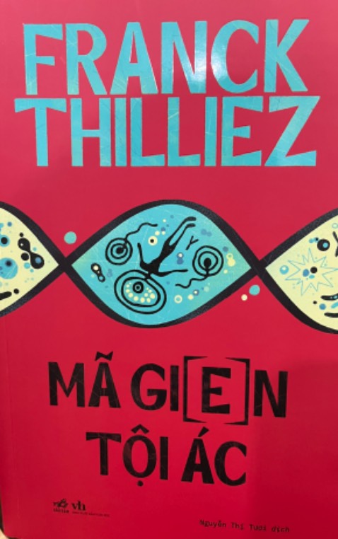Mình đọc “Hội chứng E” thì chưa hài lòng với cái kết lắm thì biết quyển này xuất bản. Sáng tỏ hơn với cái kết của “Hội chứng E” nhưng hai quyển này hoàn toàn có thể đọc độc lập. “Gen” trong tựa đề  cũng phần nào giúp mình hình dung được nội dung sẽ nói về kiến thức sinh học. Đọc xong thì cảm thấy ngưỡng mộ về kiến thức của tác giả và muốn tìm đọc thêm nhiều sách của tác giả này nữa. Tiếc là mới có hai cuốn được dịch ở Việt Nam thôi 🥹