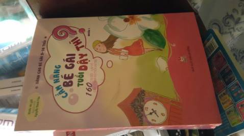 Sách này nên mua về cho các bé gái đang tuổi dậy thì để đọc và tìm hiểu thêm. 
Cũng có nhiều sách về dậy thì nhưng quyển này cũng khá ổn.