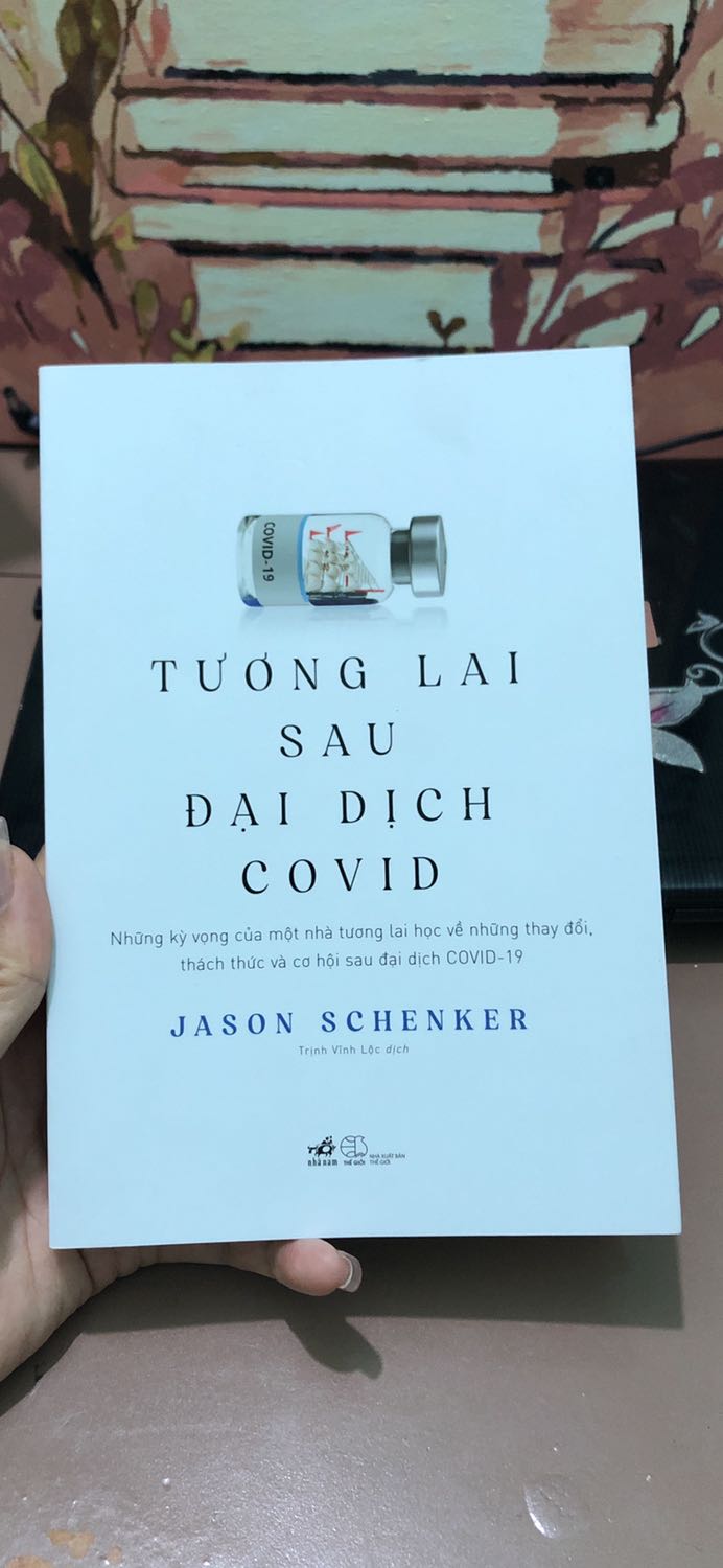 Cuốn này nói khách quan tương lai từng mảng sau dịch. Tuy dịch mới gần đây nhưng tác giả dự đoán khá đúng, cuốn này được xuất bản đầu năm 2020 nhưng đến năm nay nhìn lại những dự đoán của ông mình thấy khá ngỡ ngàng sao lại đúng vậy. Sách khá mỏng hơn 200 trang nên đọc khá nhanh nha mọi người, mình đọc 1 buổi gần hết nửa cuốn rồi. ☺️