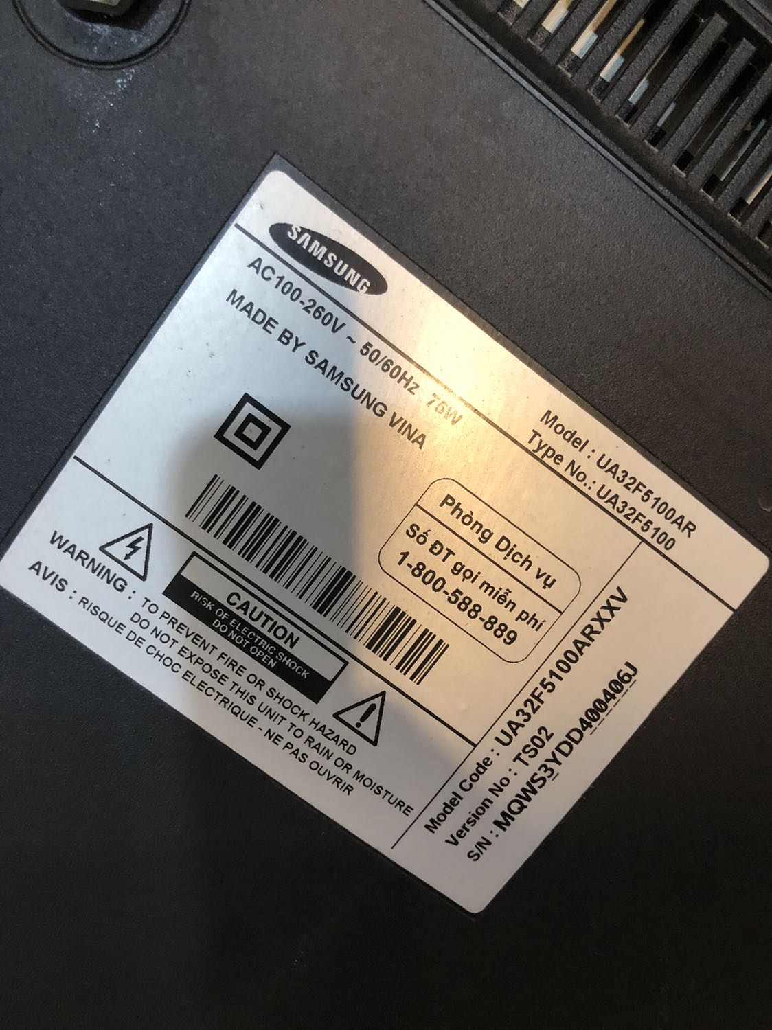 Sản phẩm khá ổn. Sử dụng được cho TV Samsung 32 inches như hình, có code sản phẩm trong hình. Tuy nhiên ốc đi kèm hơi nhỏ hơn so với lỗ trên TV nên phải mua thêm bên ngoài.