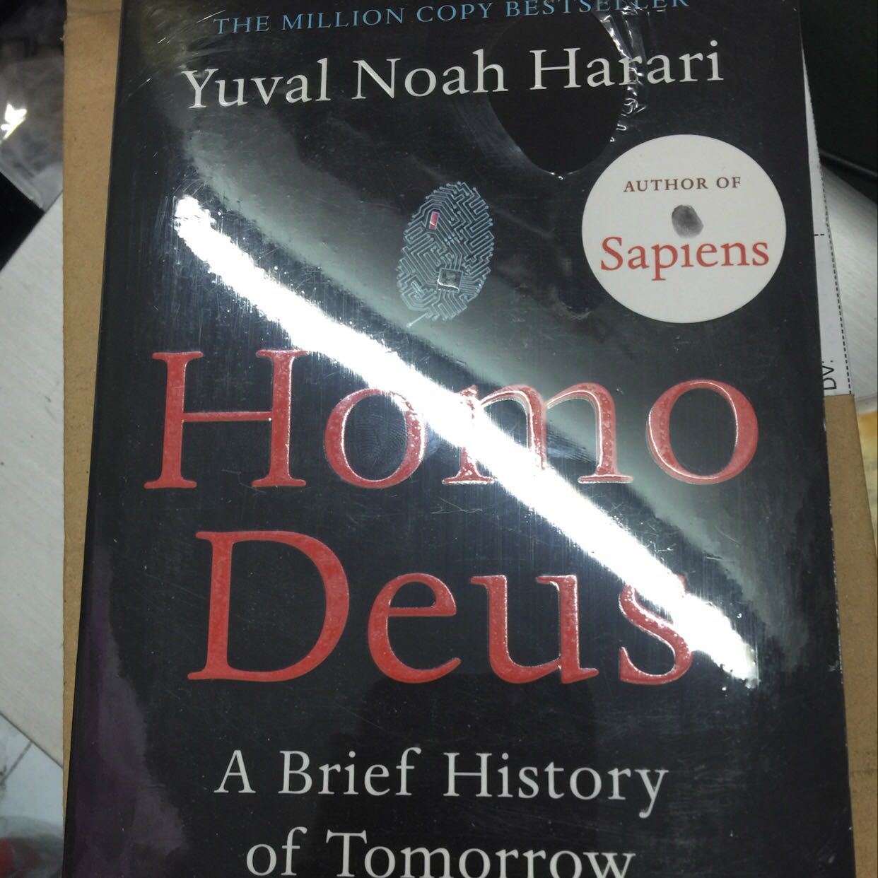 Giao hàng nhanh hơn dự kiến, sách cầm lên siêu đã luôn. Có tí vết ố nhưng mà không sao hết. Nói chung là tuyệt vời