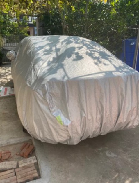 Honda city phù hợp với kiểu dáng. Chất lượng tốt, mới dùng nên chưa biết được là có cách nhiệt tốt không. màu thì sáng bóng, hạn chế nhiệt,