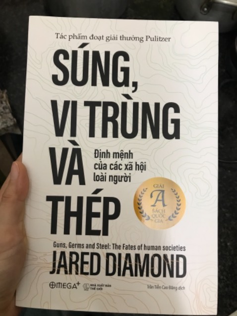 Thực sự rất mong chờ cuốn sách, quá hay và nhiều kiến thức tưởng chừng mới mẻ nhưng lại là lẽ dĩ nhiên của quá trình phát triển xã hội. Shop bọc sách thì cực kỳ cẩn thận, còn có xốp chống sốc 🥰