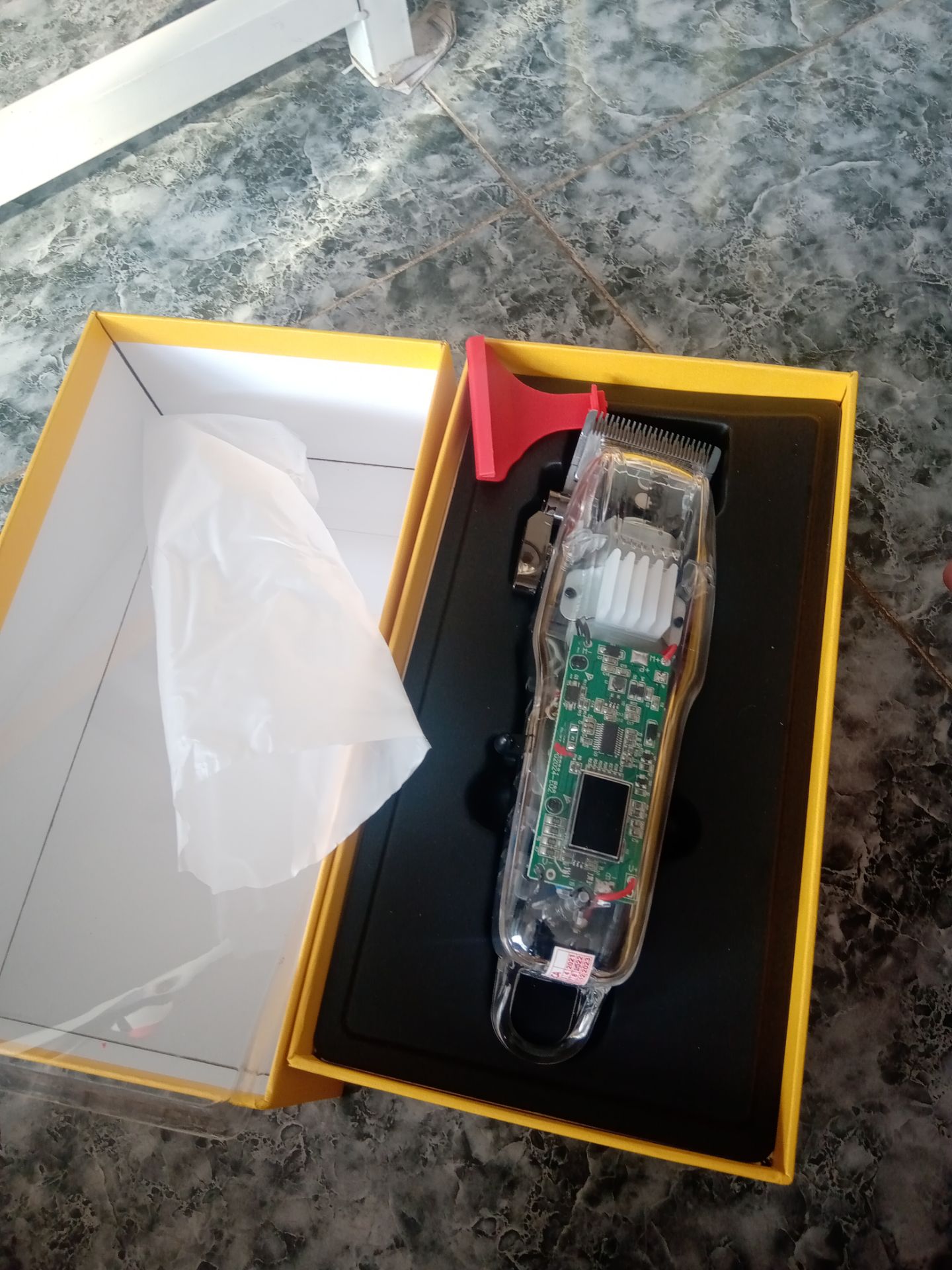 hàng chất như nước cất