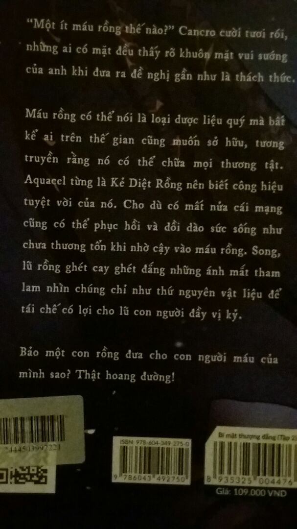 Sách được giao trước ngày giao dự kiến nên mình rất bất ngờ và vui mừng.
Sách mang màu sắc cho tâm trí bản thân đi vào 1 thế giới không còn nỗi buồn mà ở đó chính là thế giới của sự tưởng tượng1 cách thú vị.
Cảm ơn Tiki rất nhiều. Tôi sẽ quau trở lại ủng hộ Tiki khi đã đọc xong cuốn sách hấp dẫn này.👍👌