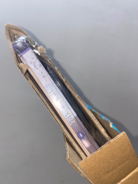 Truyện rất xinh, chống sốc không tốt lắm tuy nhiên giao tới vẫn còn nguyên ko vỡ với móp