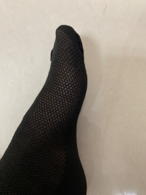 Sản phẩm không đúng, không đuang mô tả và rất kém chất lượng, do không quay video lúc khui hàng nên không cần đổi trả nữa. Đóng gói chỉ là túi nilon sơ sài.
Dạo này shop trên TIKI bán hàng kém chất lượng đến vậy sao?