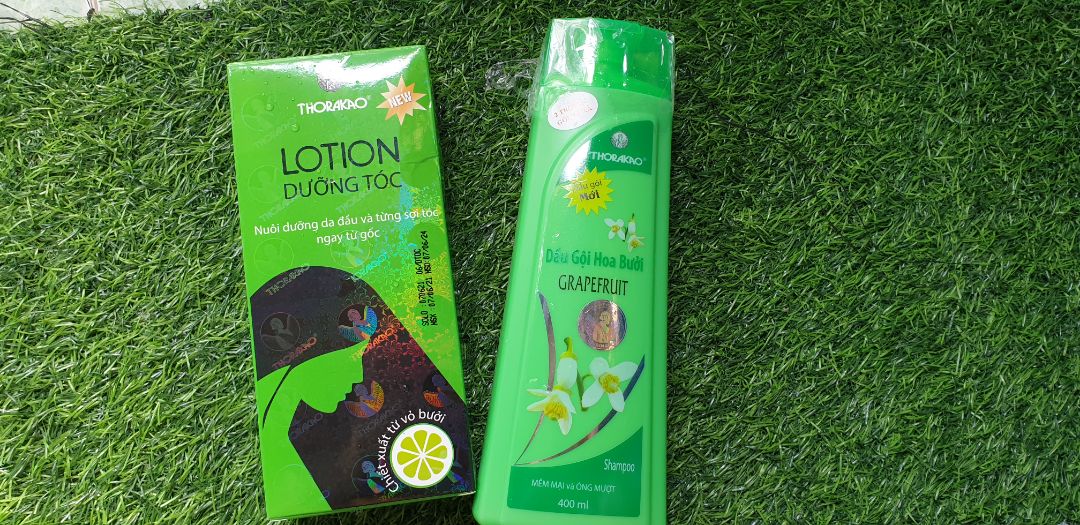 Giao hàng khá nhanh. Sản phẩm có mùi hương rất thơm, dầu gội giúp mình giảm rụng tóc hẳn. Mong đợi tác dụng của lọ tinh dầu, hi vọng tóc con sẽ mọc nhiều lên. Giao hàng khá nhanh. Sản phẩm có mùi hương rất thơm, dầu gội giúp mình giảm rụng tóc hẳn. Mong đợi tác dụng của lọ tinh dầu, hi vọng tóc con sẽ mọc nhiều lên.