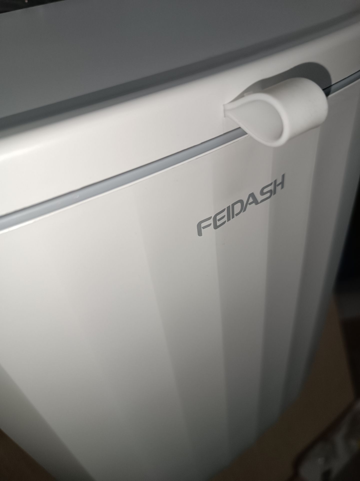 Nhẹ, gọn, từng chi tiết đều có sự sắp xếp khoa học. Rất cần thiết cho gian bếp. Tiện dụng. Cần có ở mỗi nhà bếp. Nhẹ, gọn, từng chi tiết đều có sự sắp xếp khoa học. Rất cần thiết cho gian bếp. Tiện dụng. Cần có ở mỗi nhà bếp.