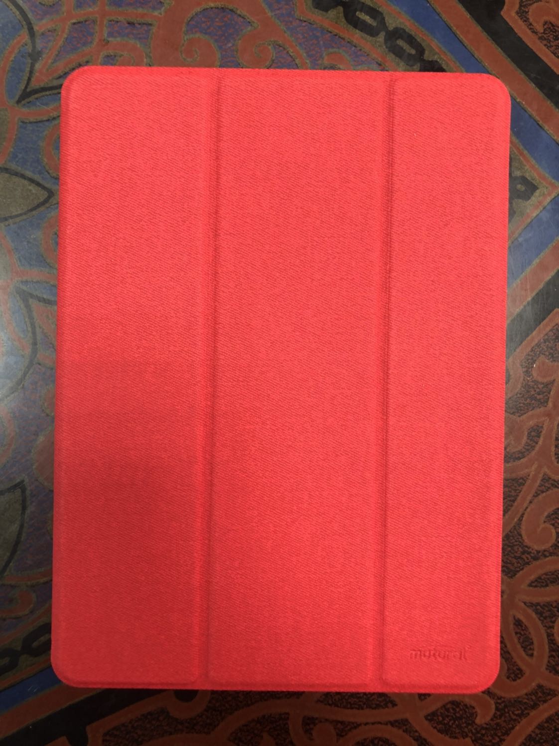 Khớp với phụ kiện của em Mini 5, kể cả Apple Pencil 1, hơi nặng, những chắc chắn. Được so với tầm tiền, độ bền theo thời gian chưa biết. Các bác có mini 5 hoàn toàn yên tâm vì rất khít như hình.