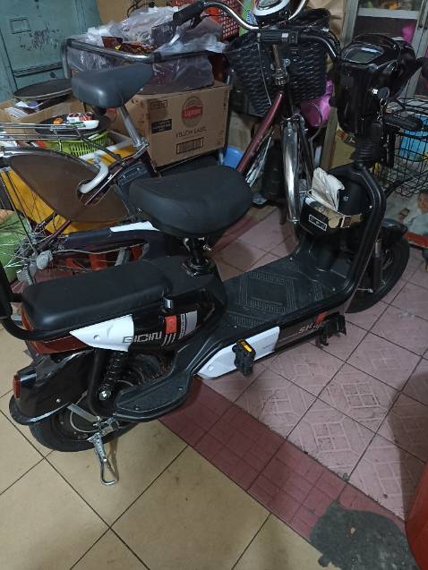 Đã nhận hàng, đóng gói kỹ lưỡng, đầy đủ phụ kiện. Tự lắp ráp nhé. Có nhân viên tư vấn và gửi video hướng dẫn nhiệt tình. Xe chạy êm, Cảm ơn shop