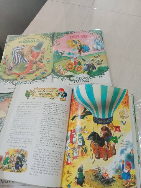 Quá tuyệt vời. Sách hay và đẹp, tưởng hết chưa kịp tái bản thì mình lại mua được đủ bộ còn mới nguyên, bọc rất cẩn thận. Món quà quý giá cho các bạn tiểu học (và cả người lớn)