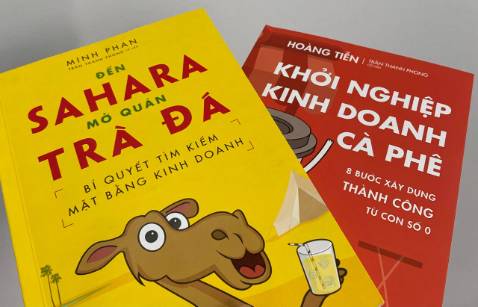 Kinh doanh cà phê không dễ như mình nghĩ. Nhưng chắc chắn không khó - sau khi đọc quyển này! Vô số khó khăn được tác giả giải quyết và chia sẻ một cách đơn giản, dễ hiểu, không vòng vo, vẽ vời. Đọc xong mình có cảm giác muốn khởi nghiệp ngay!!! Cảm ơn tác giả. Kinh doanh cà phê không dễ như mình nghĩ. Nhưng chắc chắn không khó - sau khi đọc quyển này! Vô số khó khăn được tác giả giải quyết và chia sẻ một cách đơn giản, dễ hiểu, không vòng vo, vẽ vời. Đọc xong mình có cảm giác muốn khởi nghiệp ngay!!! Cảm ơn tác giả.