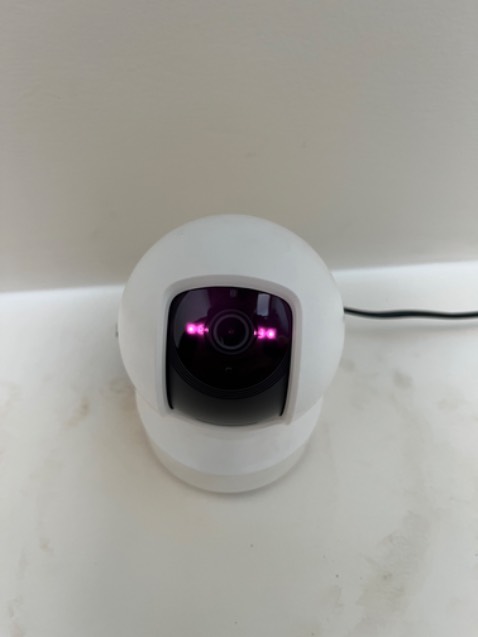 Sản phẩm vừa dùng được 2 tháng mấy đã lỗi không nhận nguồn , mặc dù đã thử đổi dây nguồn của Cam Tplink khác trong nhà nhưng vẫn ko nhận nguồn điện ( đèn ko đỏ / xanh ko sáng ) . Đề nghị TiKi xử lý bảo hành sản phẩm qua sdt *** gấp dùm mình . Xin Cám Ơn