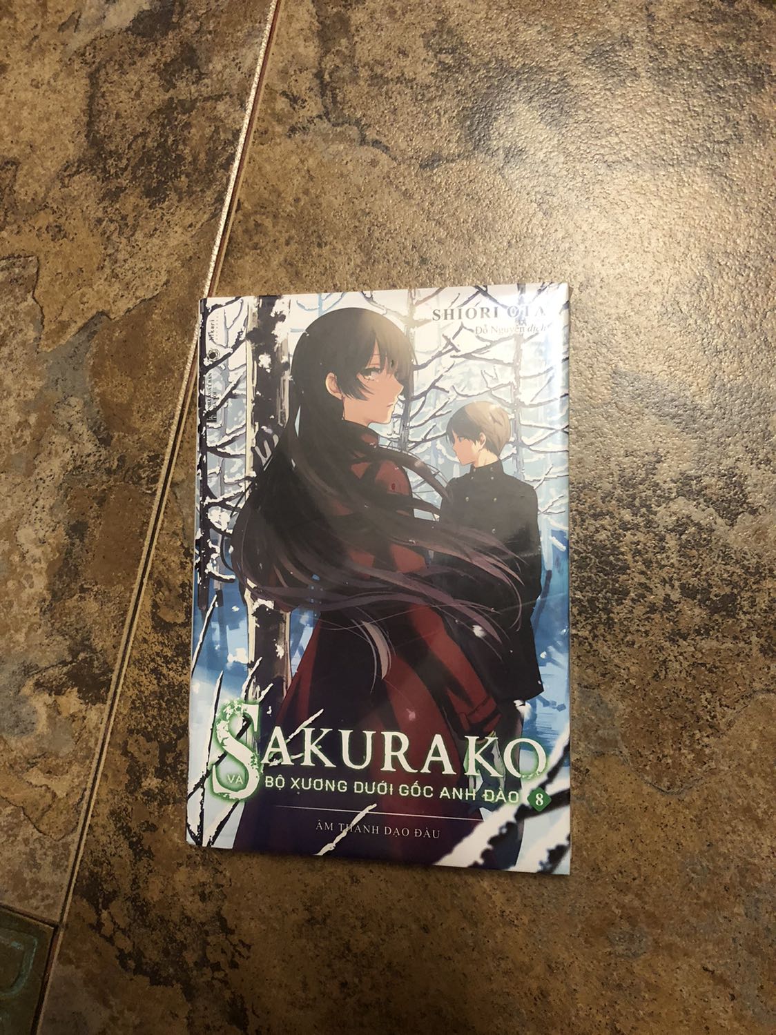 Sách bị rơi nên dập gáy còn lại thì ok hết mình cũng ko cần chê nhiều.