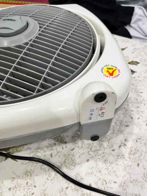 Mua quạt dùng được mấy ngày thì bị lỗi, gửi bảo hành mất thêm 1 tuần rồi Tiki gửi lại cho cái quạt đã qua sử dụng. Cách làm việc rất tệ Mua quạt dùng được mấy ngày thì bị lỗi, gửi bảo hành mất thêm 1 tuần rồi Tiki gửi lại cho cái quạt đã qua sử dụng. Cách làm việc rất tệ