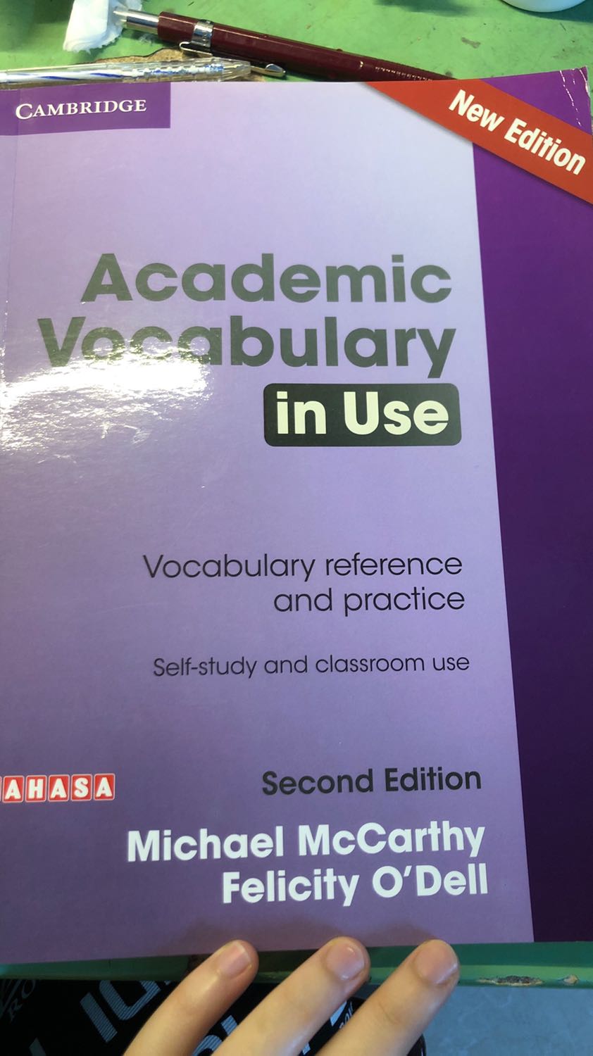 Giao hàng nhanh, sách đẹp, bọc kĩ