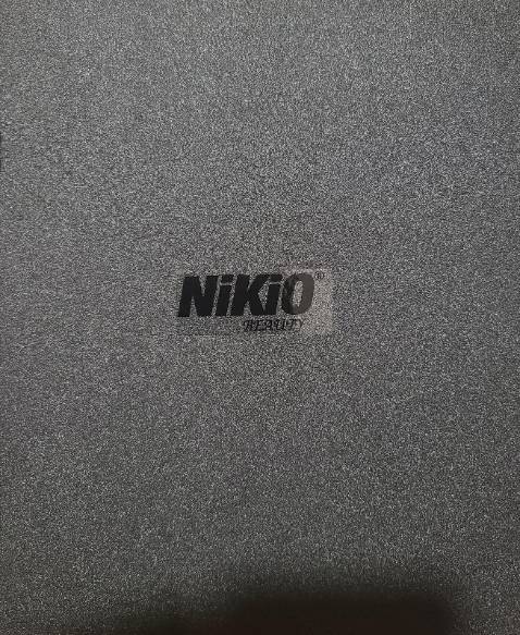 Đep, sang trọng từ hộp đến máy, phiếu bảo hành & hướng dẫn sử dụng đầy đủ. Dù  chưa có nhận xét nhưng mình vẫn quyết định mua và Tiki chưa bao giờ làm mình thất vọng cả, đồ điện tử, nhà bếp, máy móc, tai nghe... nhà mình đều mua trên tiki