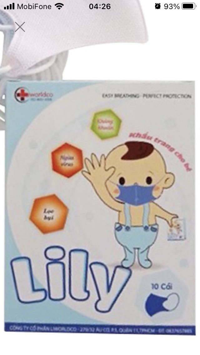 Bé nhà mình 3 tuổi, dùng khẩu trang hiệu Lily thấy ổn cho bé mà mẹ cũng yên tâm. Bé chịu đeo. Đánh giá 5*