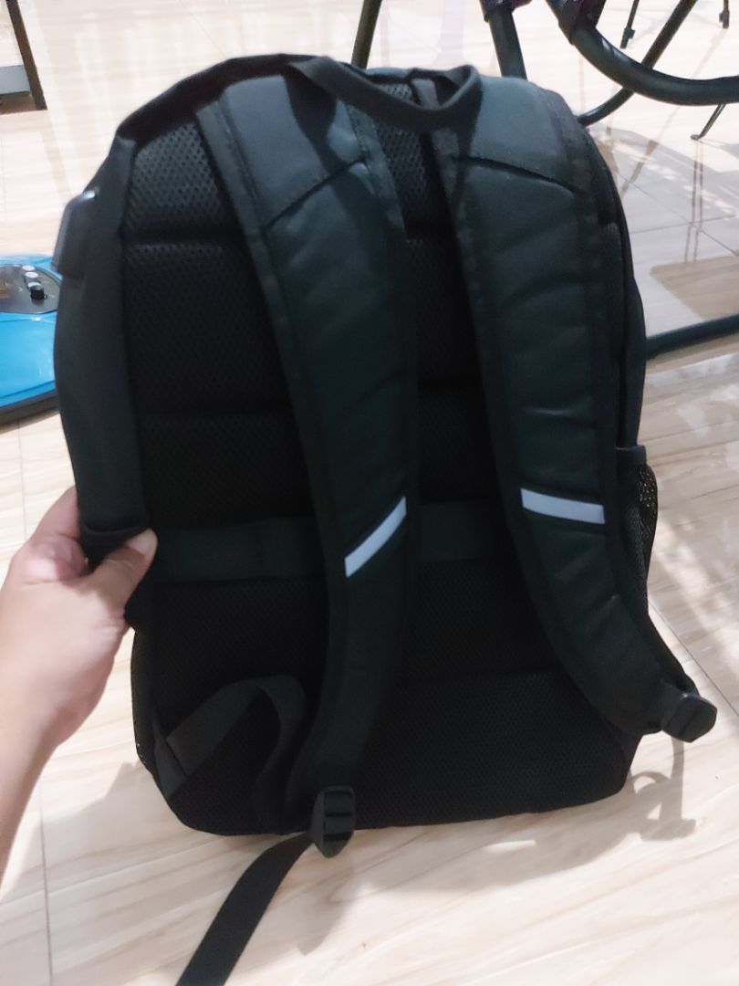 hàng rất đẹp . rất chắc chắn . có tem bảo hành đầy đủ . đóng gói cẩn thận . tôi rất thích nó . giao hàng nhanh sớm hơn dự kiến .   cảm ơn cửa hàng .