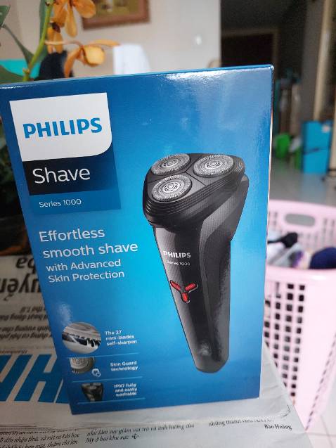 Hàng chính hãng, dùng pin sạc