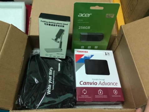 Sản phẩm tốt, nhỏ gọn, nhẹ, tốc độ copy dữ liệu nhanh, shop giao hành nhanh và rất nhiệt tình, còn được tặng 3 món quà nữa và có hóa đơn mua hàng đầy đủ nè. Sẽ tiếp tục ủng hộ shop. Sản phẩm tốt, nhỏ gọn, nhẹ, tốc độ copy dữ liệu nhanh, shop giao hành nhanh và rất nhiệt tình, còn được tặng 3 món quà nữa và có hóa đơn mua hàng đầy đủ nè. Sẽ tiếp tục ủng hộ shop.