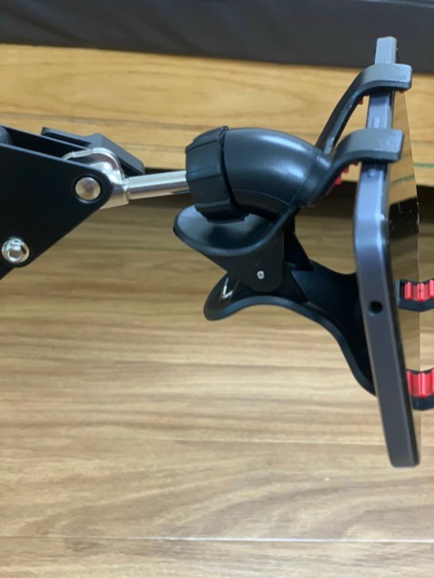 Chất lượng khỏi phải bàn luôn nhé các bạn. Vừa rẻ vừa ngon. Giá mà biết sớm hơn.
Quay góc bàn thì max ngon. Mog shop bán thêm đèn loại tốt nữa để mua