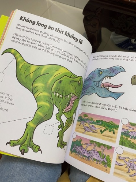 Giao nhanh. Sách in rất đẹp, màu sắc sinh động, nhiều chủ đề, trò chơi để bé khám phá mà k bị nhàm chán 👍👍