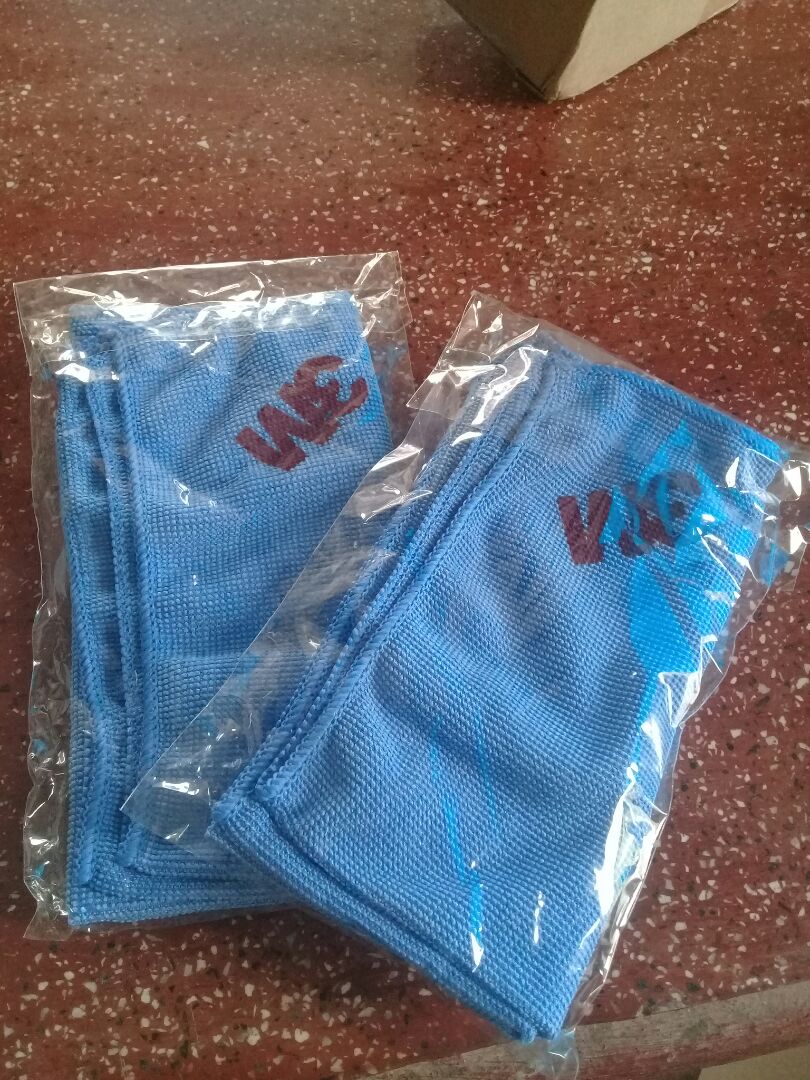 Đã nhận được hàng, gói rất kĩ, khăn đẹp chính hãng 3m còn có cả hóa đơn nữa. Tặng shop 5 sao, hẹn lần khác mua nữa.