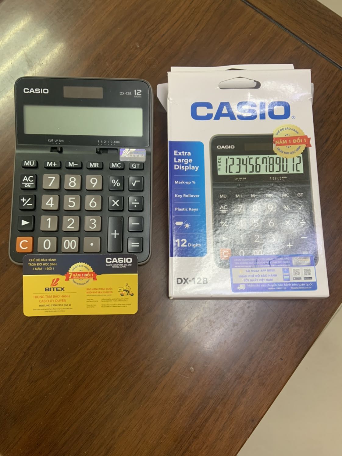 Hàng chính hãng , giao cực kỳ nhanh, đóng gói quá đẹp. Sẽ tiếp tục ủng hộ Tiki Hàng chính hãng , giao cực kỳ nhanh, đóng gói quá đẹp. Sẽ tiếp tục ủng hộ Tiki