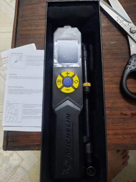 Hàng chính hãng, còn nguyên seal, chất lượng tốt Hàng chính hãng, còn nguyên seal, chất lượng tốt