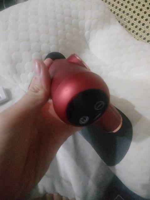 Núp nguồn lõm lỗi khó bấm