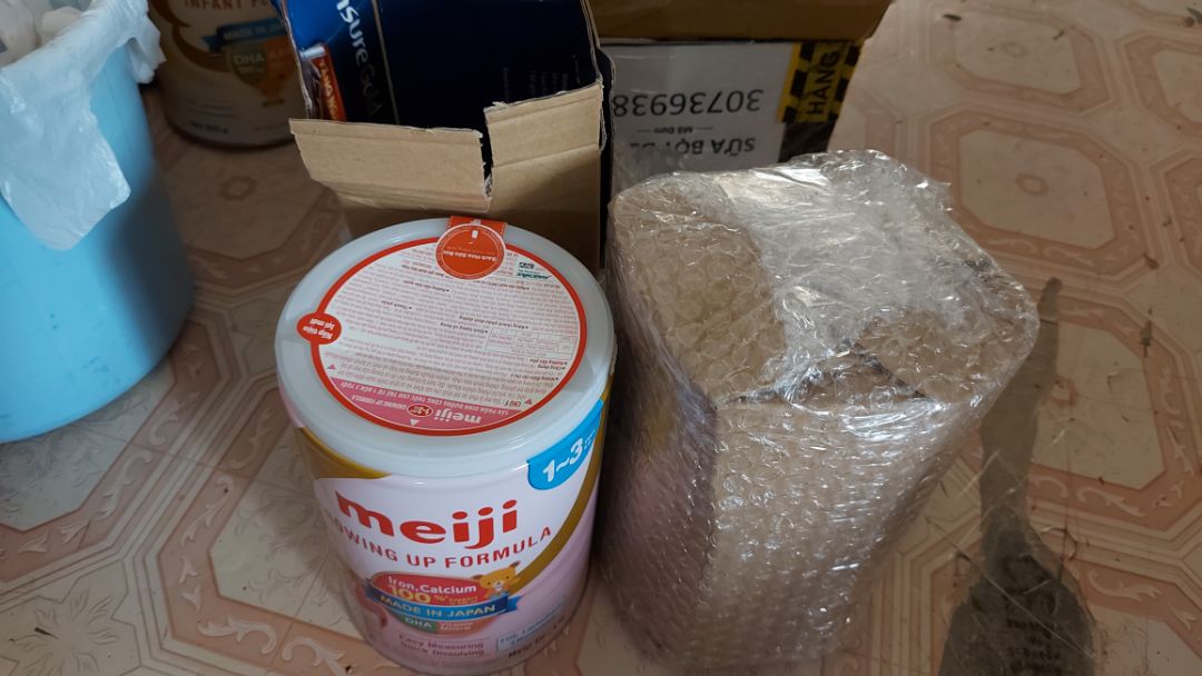 Đóng gói vô cùng cẩn thận, sản phẩm chính hãng, chất lượng. Giao hàng nhanh hơn dự kiến. Ủng hộ shop, ủng hộ Tiki. Đóng gói vô cùng cẩn thận, sản phẩm chính hãng, chất lượng. Giao hàng nhanh hơn dự kiến. Ủng hộ shop, ủng hộ Tiki.