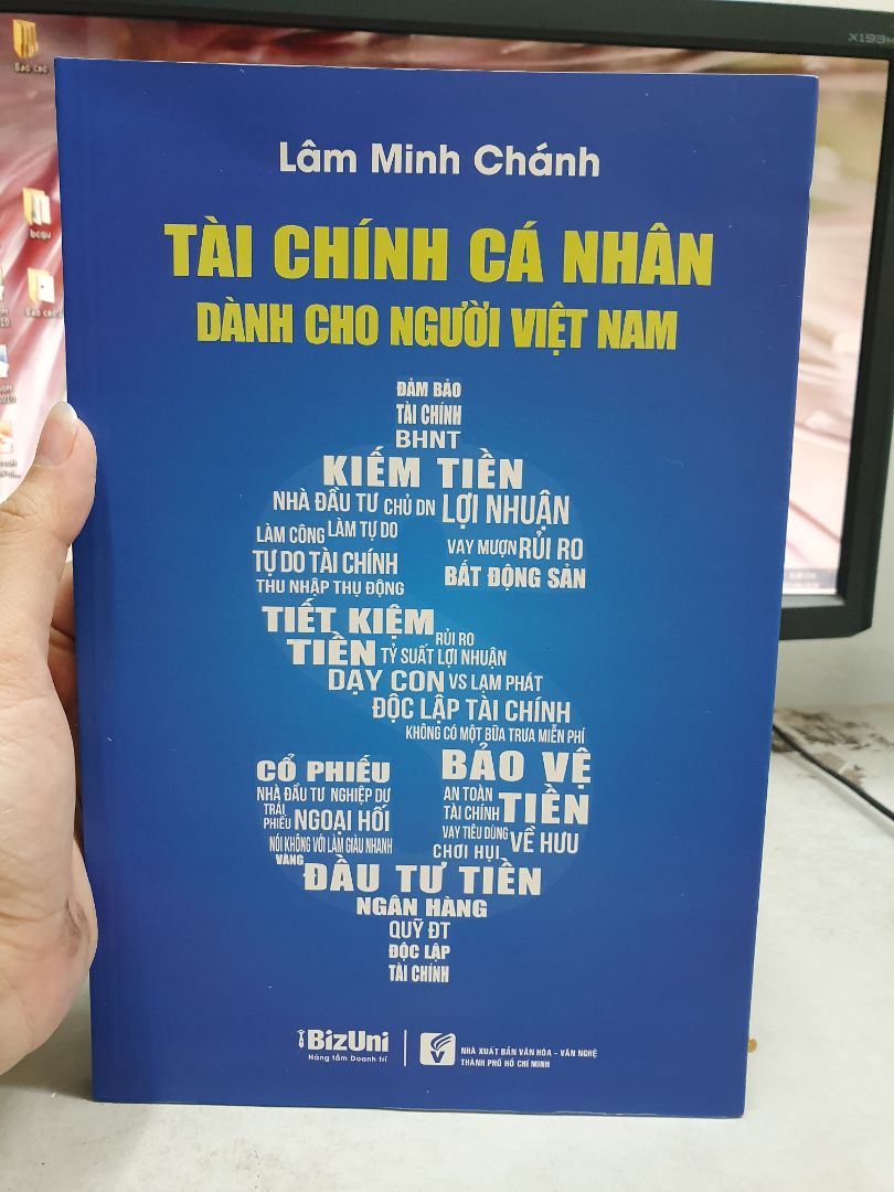 Sách được bọc nilon cẩn thận. giấy in dày và chất lượng. Mực in màu rõ nét và đều. Có kèm mã đăng nhập khóa học onl rất bổ ích. Về nội dung thì mình đánh giá cao cuốn này vì lượng kiến thức mới mẻ, sát với hoàn cảnh Việt Nam và cách viết cũng súc tích, dễ hiểu. Với mình cuốn này xứng đáng số tiền 2***đ và mình khuyến khích mọi người nên mua.