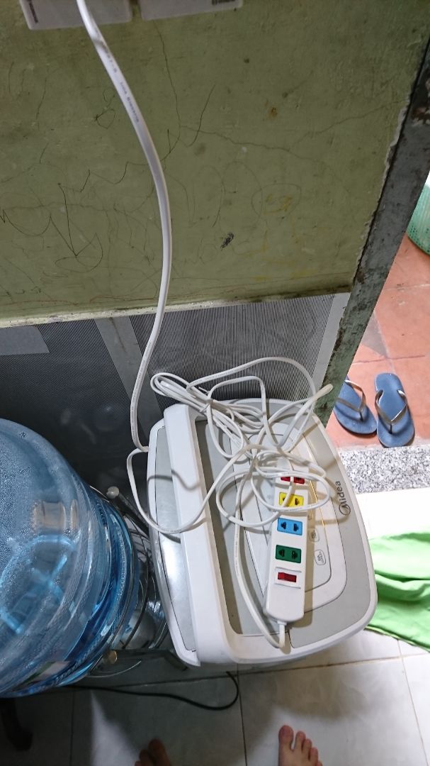 Chưa được 10 ngày đã hỏng. Bình thường dây này dùng cả mấy năm chưa hư. Mà cái này thì quá tệ.